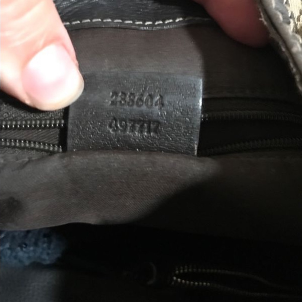 Gucci purse - Picture 3 of 3